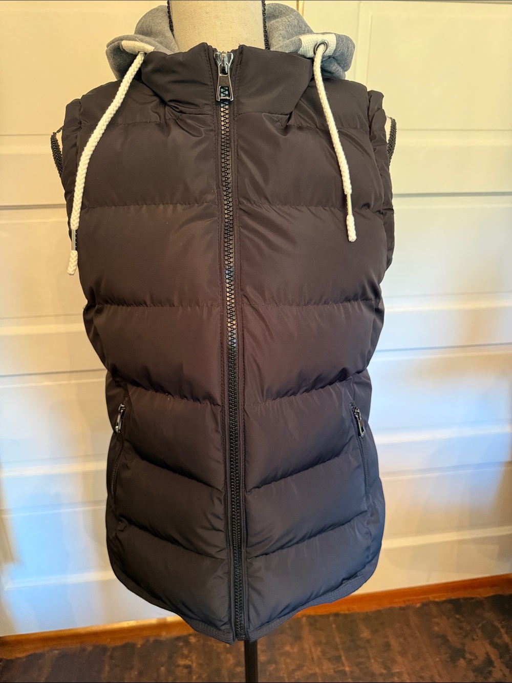 Heavyweight Black Puffer Vest Small Detachable Hood Ranch Chore Utility